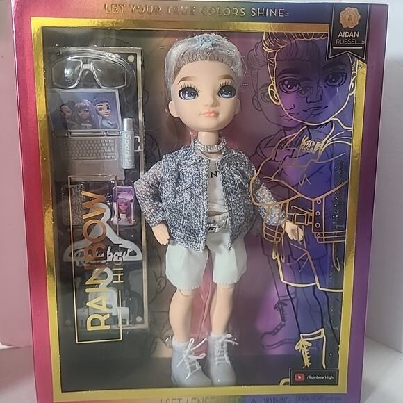 Rainbow High Aidan Russell Purple Boy Fashion Doll Toy with Accessories Kids 6+ - Picture 2 of 6